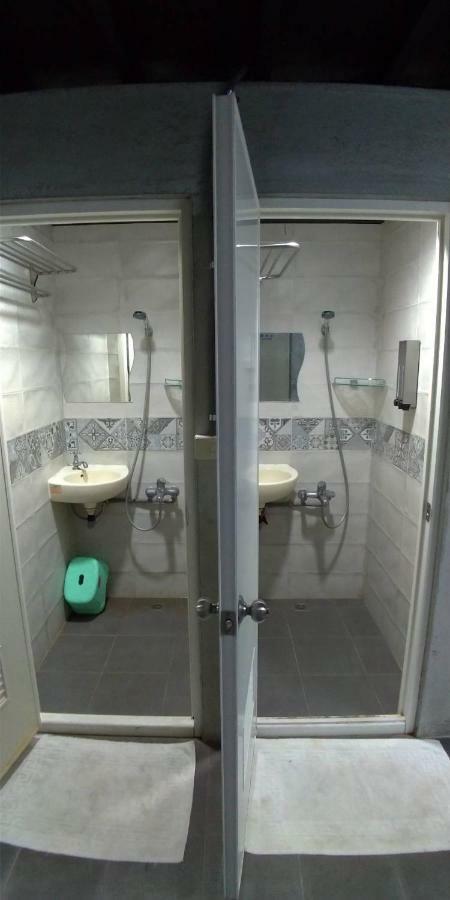 Ohlala Hostel Xiaoliuqiu Bagian luar foto